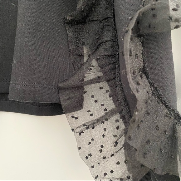 Zara ruffle top (SIZE S) - Picture 4 of 5